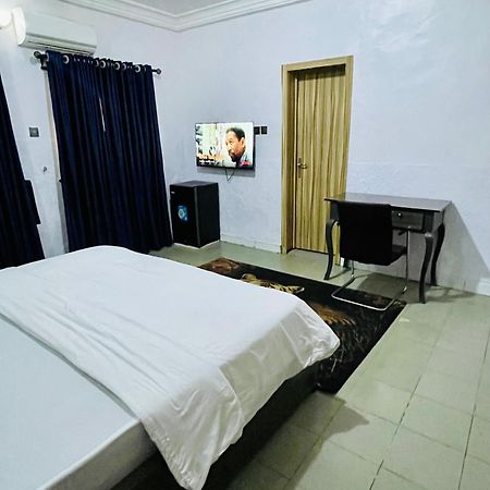 Weena Hotel & Resort Lagos Exterior photo