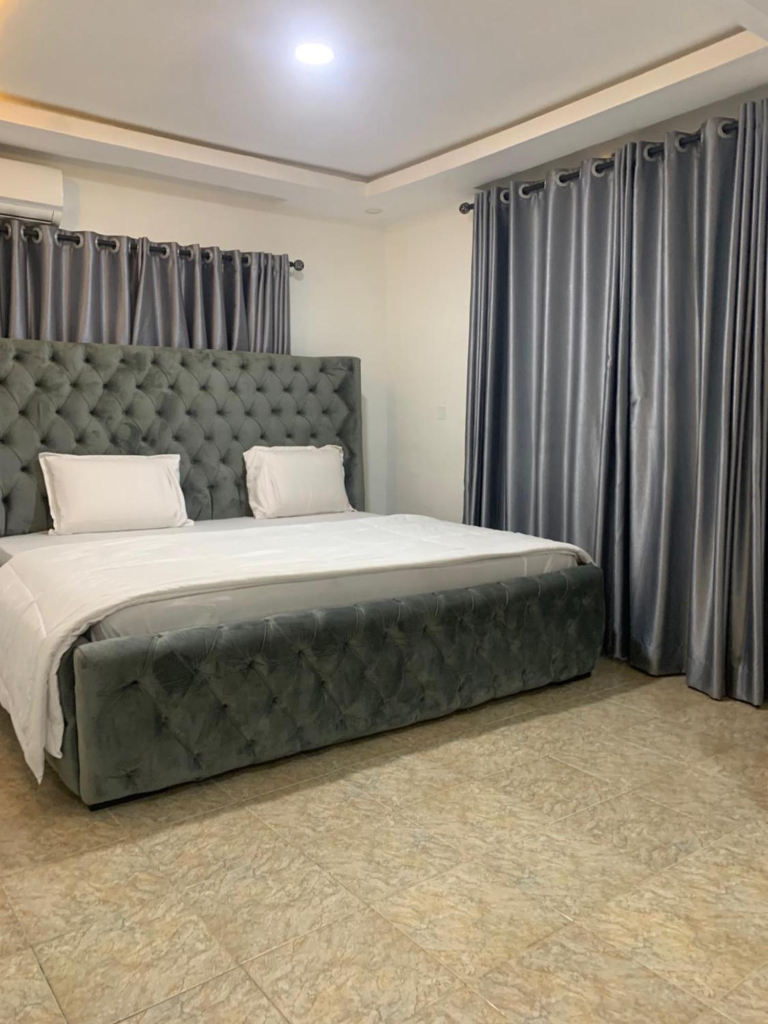 Weena Hotel & Resort Lagos Exterior photo